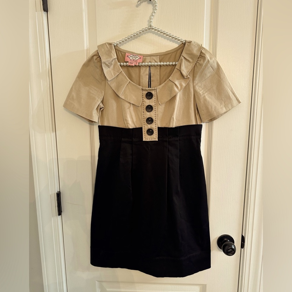 Phoebe Couture Petites Tan & Black Dress - Size 4